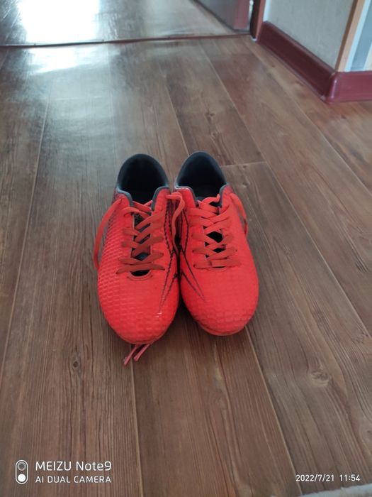 Бутсы 37р. Футбольные