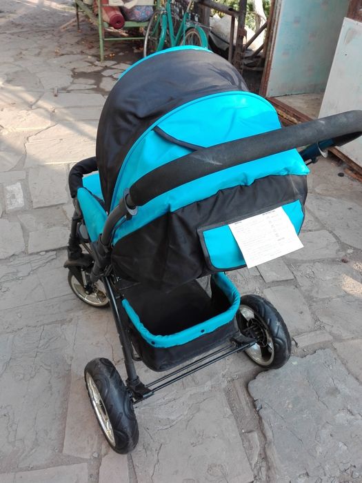 Продам коляску демисезонная