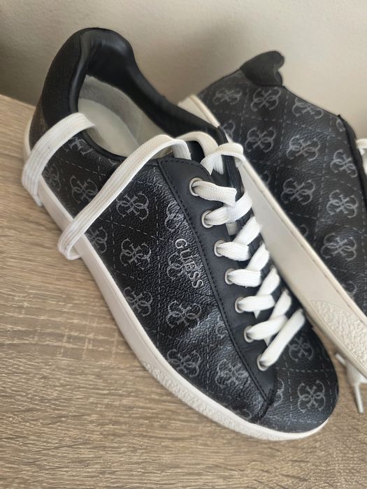 Обувки nike, calvin klein и guess