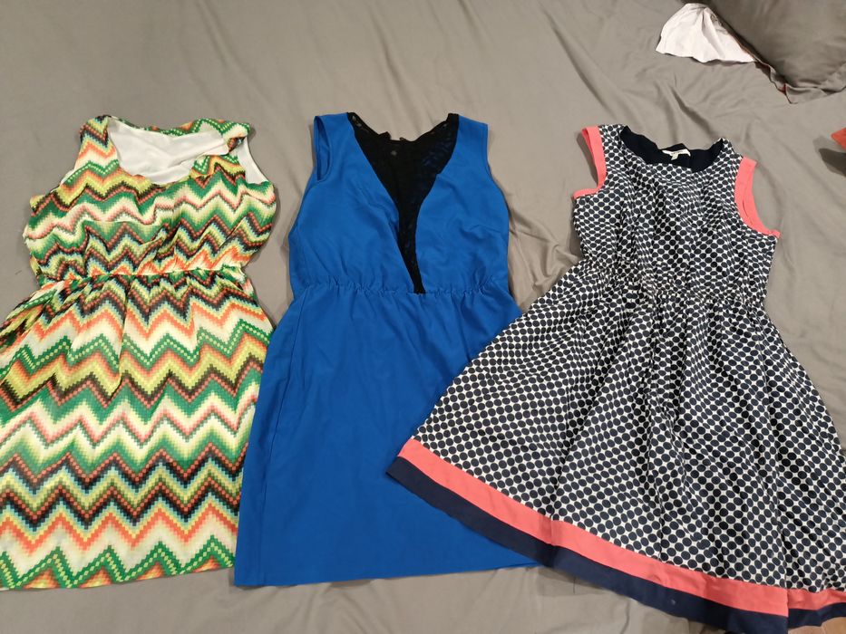 Отдам вещи на девушку