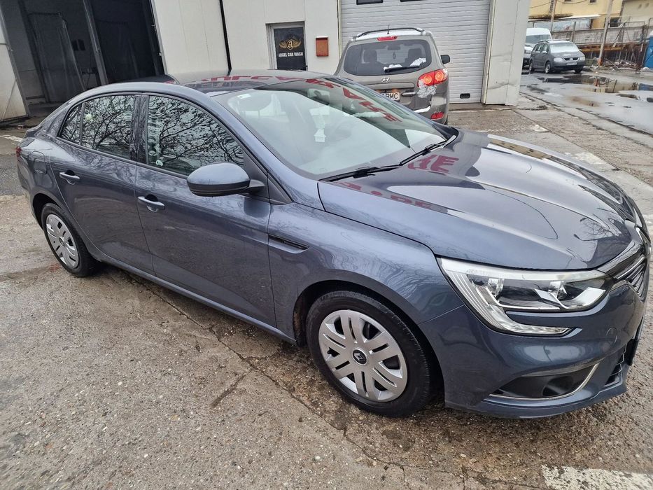 Renault Megane Renault Megane TCe Business Proprietar unic 47.600km Stare foarte buna