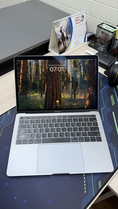 MacBook Pro 13 2018 / i5 / 8GB / Retina / Touch Bar