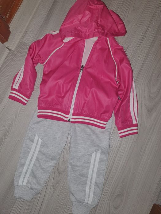 Trening/gecuța  fetitè 9-12 luni