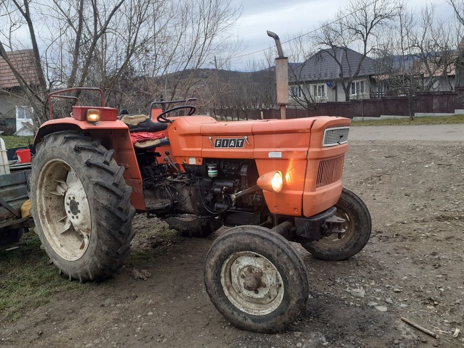 Vând tractor fiat 54 cp