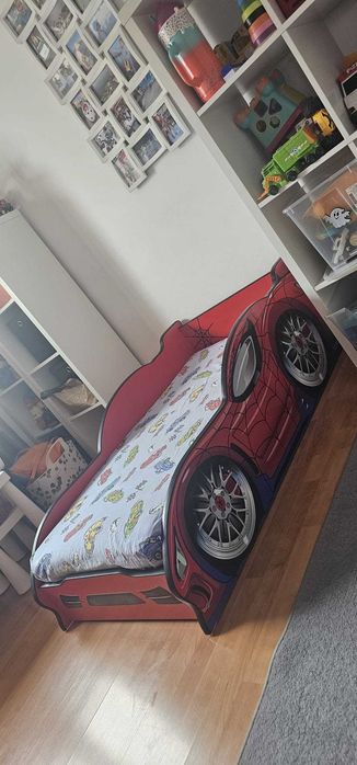 Patut copii baieti 2-8 ani model Masina Spider Man, saltea 140x70 inclusa si leduri luminoase