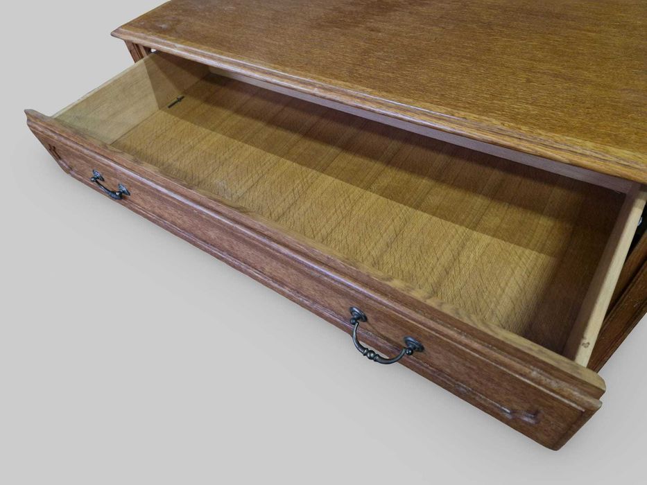 Дъбов скрин комод с 3 броя чекмеджета