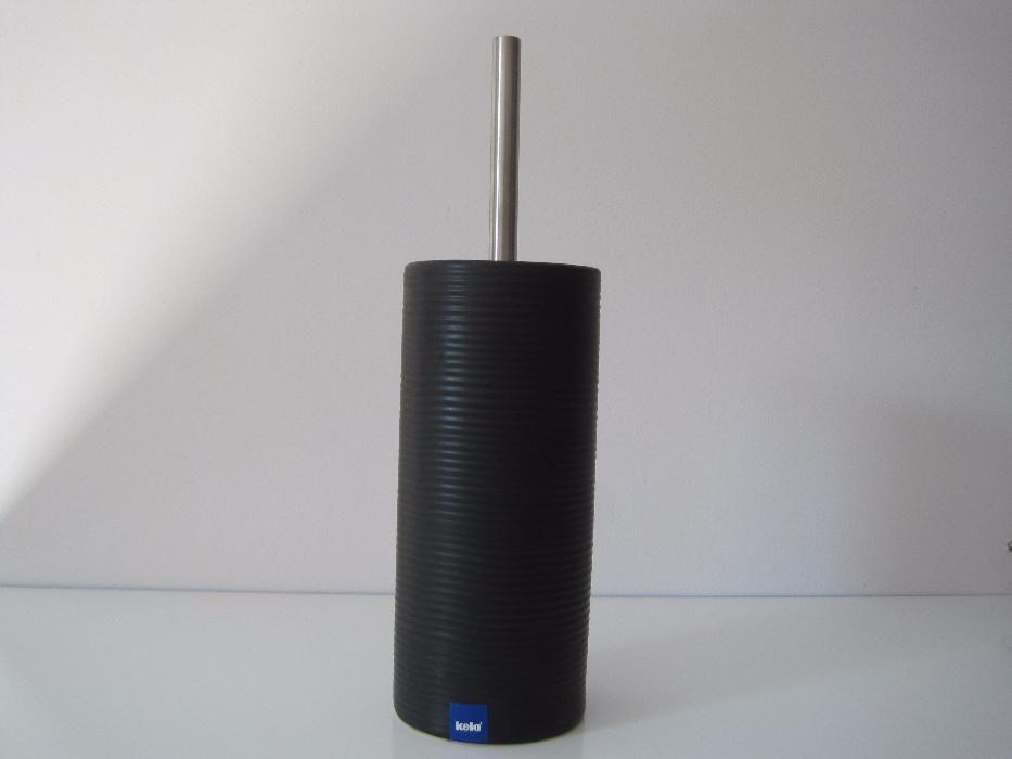 Четка за тоалетна KELA модел GROOVE