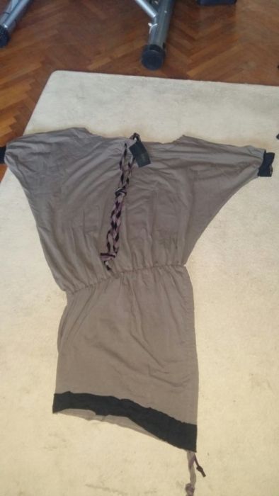 Нова рокля