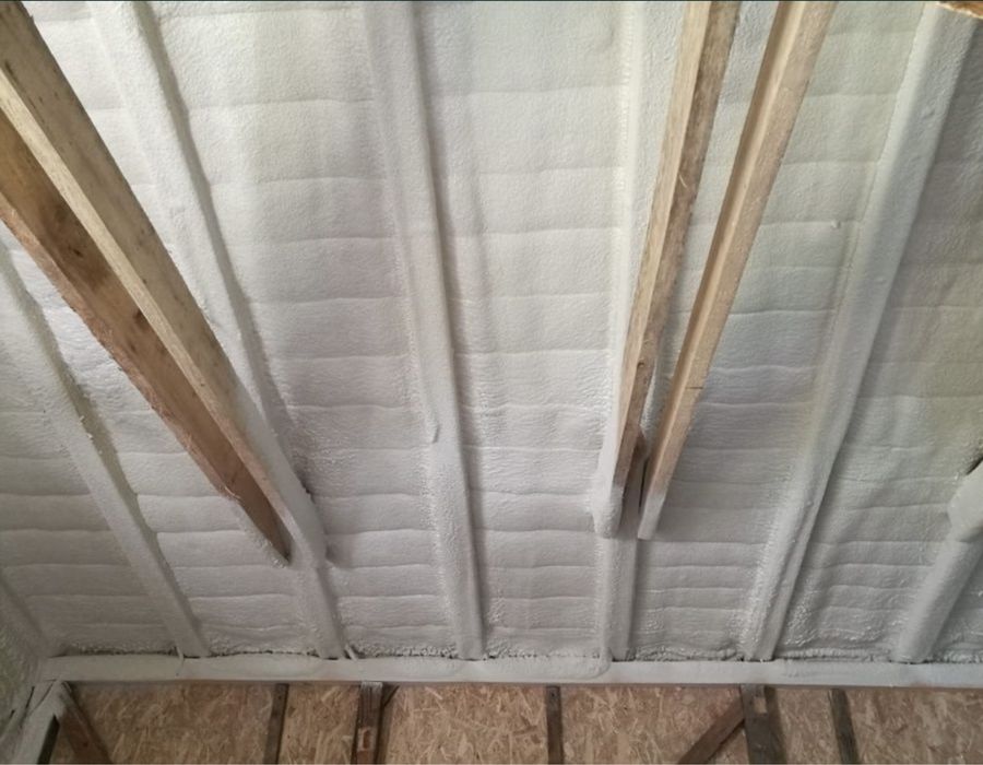 Izolatie Termica cu Spuma Poliuretanica