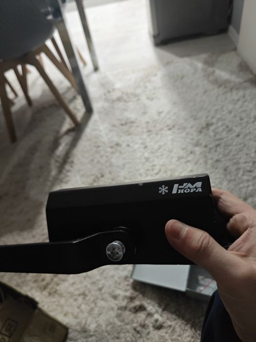 Контроллер замка, контрольный считыватель, доводчик, блок питания