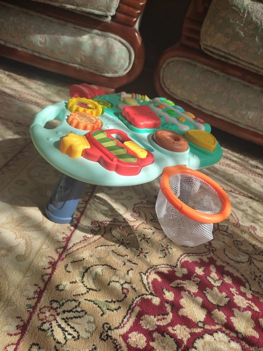 Продам толокар каталка