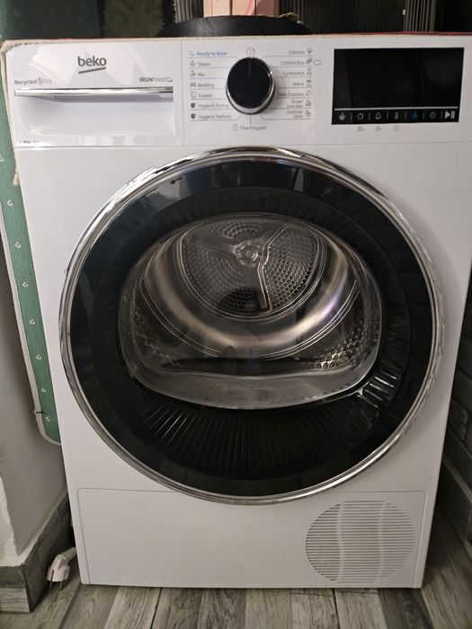 Vând uscător de haine marca Beko. 8 kg, A++ , achiziționata in 2023 fo