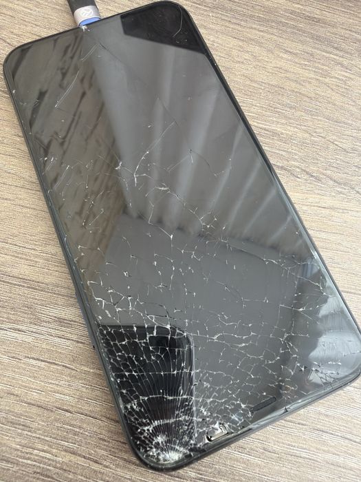 Iphone 11 pro ptr piese/defect