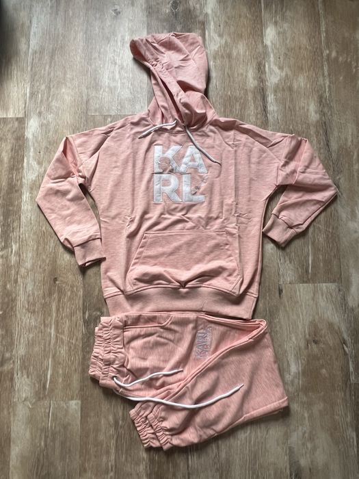 Karl Legerfeld - Дамски спортен екип