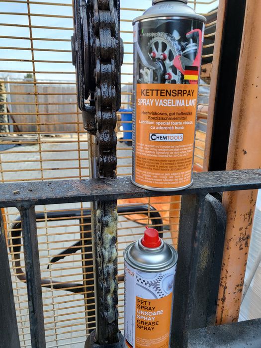 6xSpray vaselina 400ml.Spray cu vaselina-rezista apa-lichide.PROFI