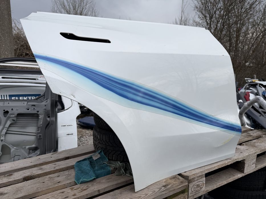 Врата Tesla Model Y