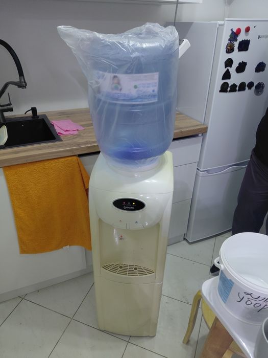 Продам кулер и холодильник