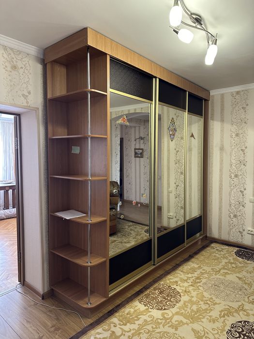 Продается шкаф-купе