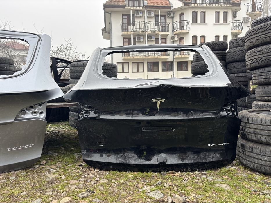 Капак/Багажник/Задна врата Тесла/Tesla Y