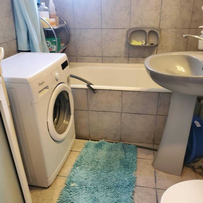 Inchiriez apartament 2 camere 1Mai Sala Polivalenta
