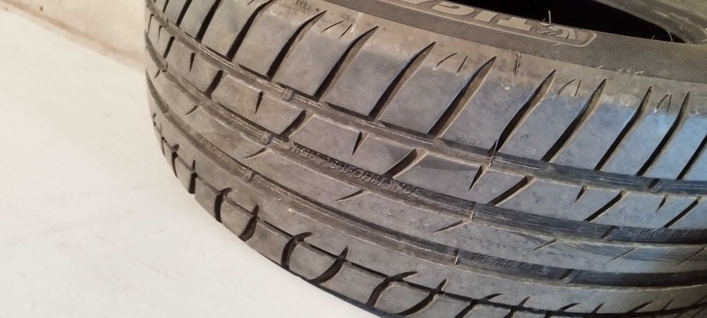 Четири броя летни гуми 195/60 R15