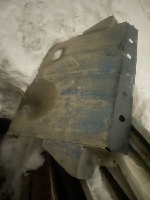 Продам зашиту двигателя ваз 2110,приора