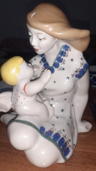 статуэтки фарфор