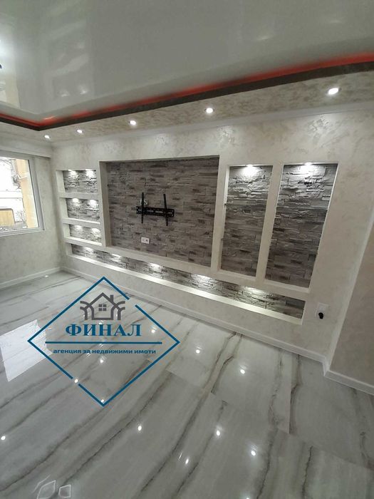 Продава се Двустаен апартамент в Шумен, Добруджански - 68 кв.м за 2025 €/кв.м - Снимка #7