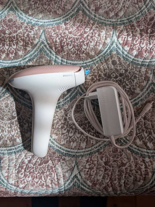Фотоепилатор Philips Lumea Advanced SC1994