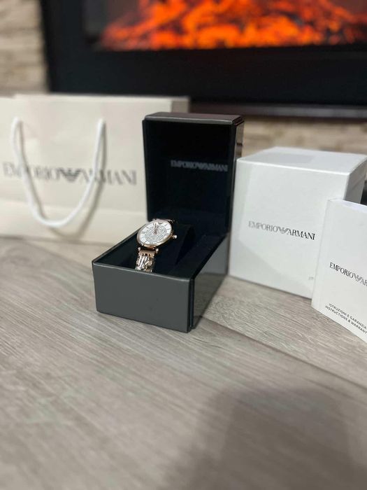 Vand Rolex și ceas Armani pt femei