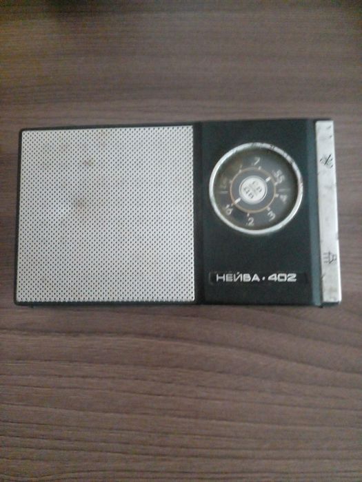 Продам радио 1982 года.