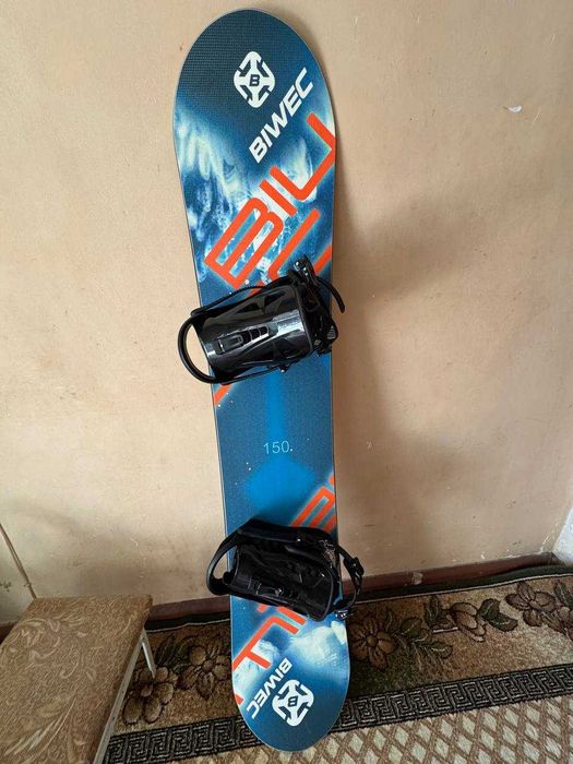 Сноуборд BIWEC  с креплением