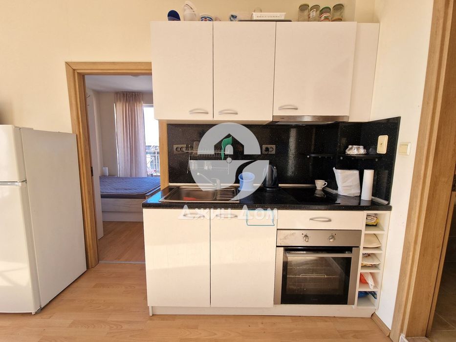 Продава се Двустаен апартамент в к.к. Слънчев бряг - 42 кв.м за 1155 €/кв.м - Снимка #2