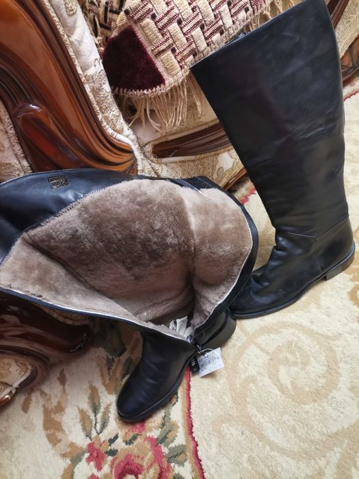 Продам зимние сапоги