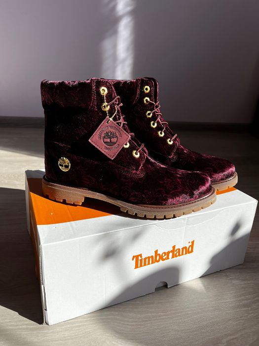 TIMBERLAND  Burgundy Premium Velvet Ankle Boots номер 41