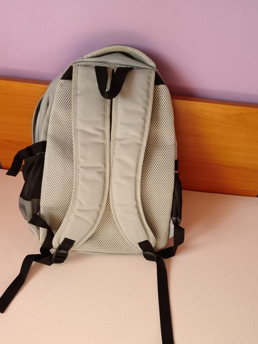 Vând Rucsac Leptop Unisex Nou