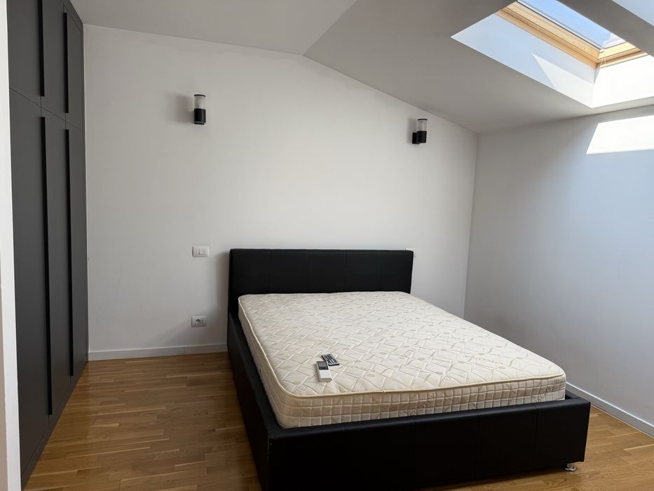 Inchiriez vila new point Pipera 5 camere 145  mp / si terasa de 20 mp