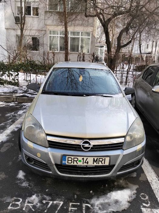 Vând urgent Opel Astra H 1.8 benzină.