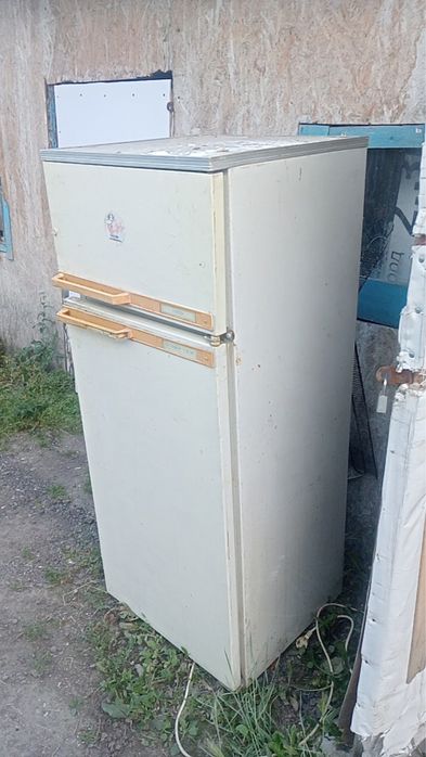 Холодильник на запчасти