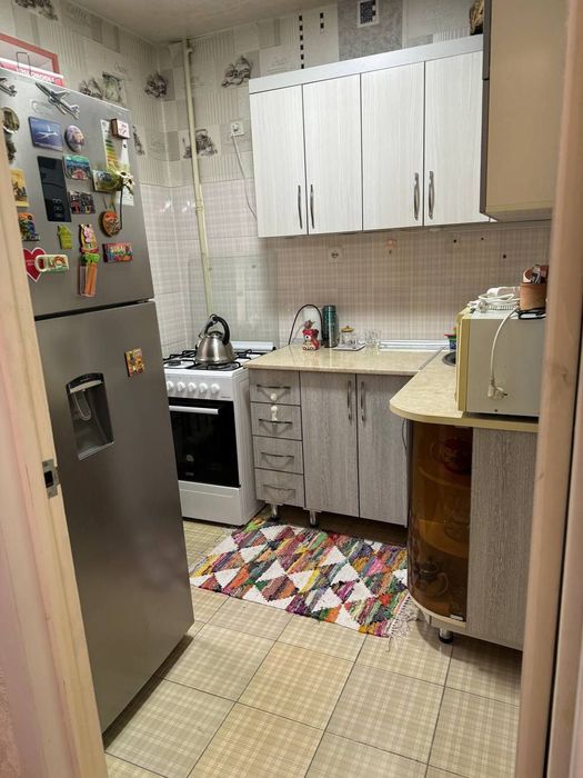 Чиланзар-1 квартал  2/2/4. Кирпичный, срочная продажа квартиры