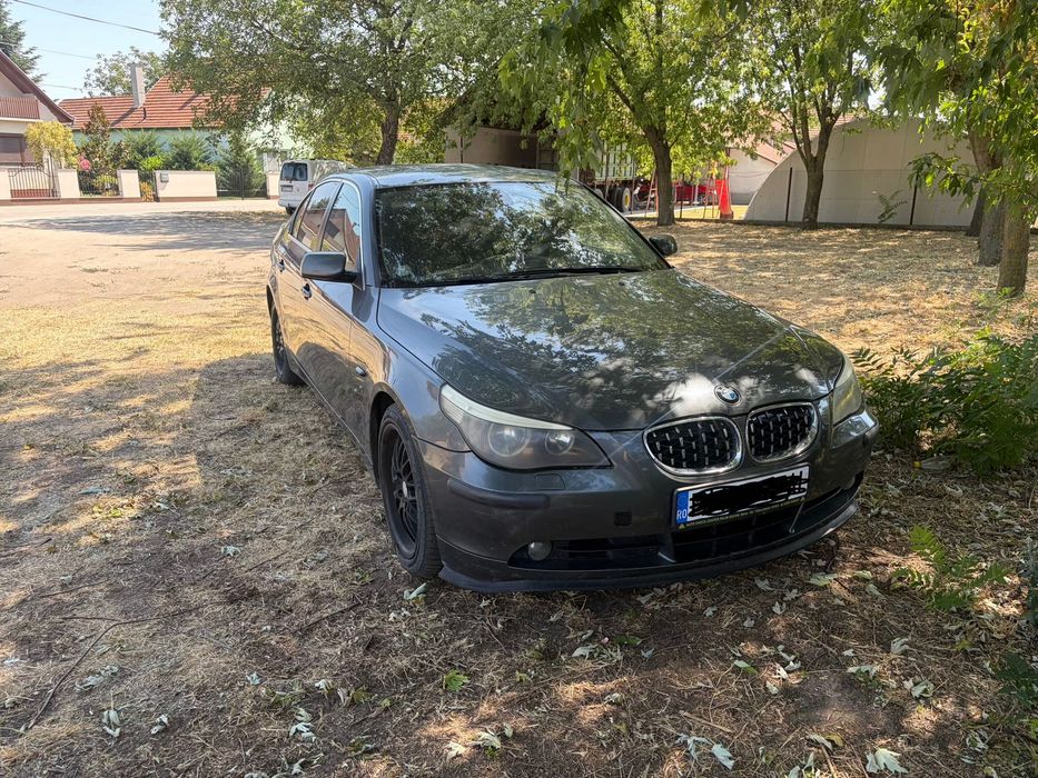 Mașină de vânzare BMW