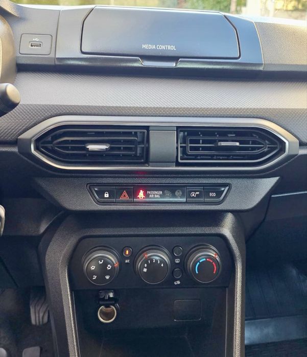 Dacia Logan 1.0Tce  Fab 2022 ! Garantie 12 Luni !Tva Deductibil!