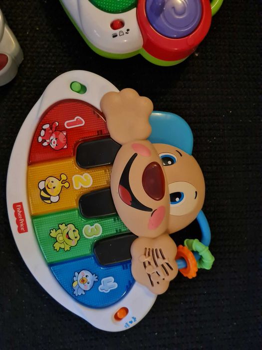 Jucarii muzicale(pian) Fisher price-in limba engleza si romana