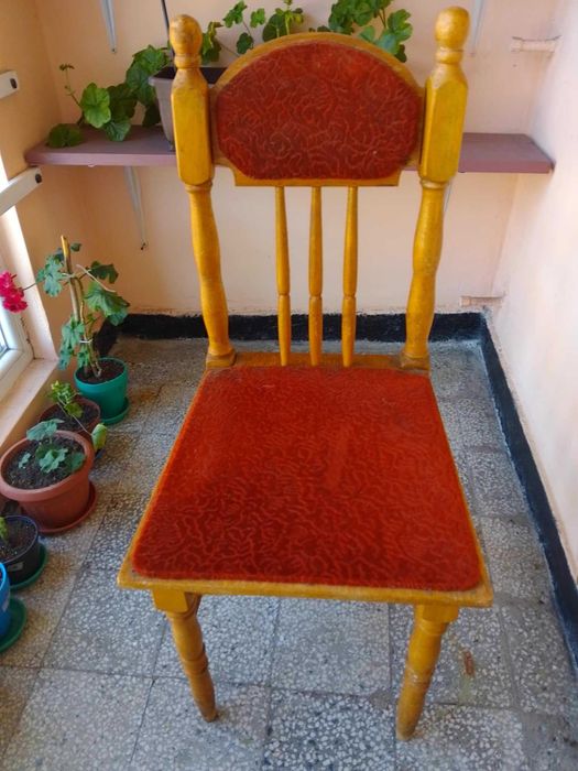 Масивен здрав стол от соца