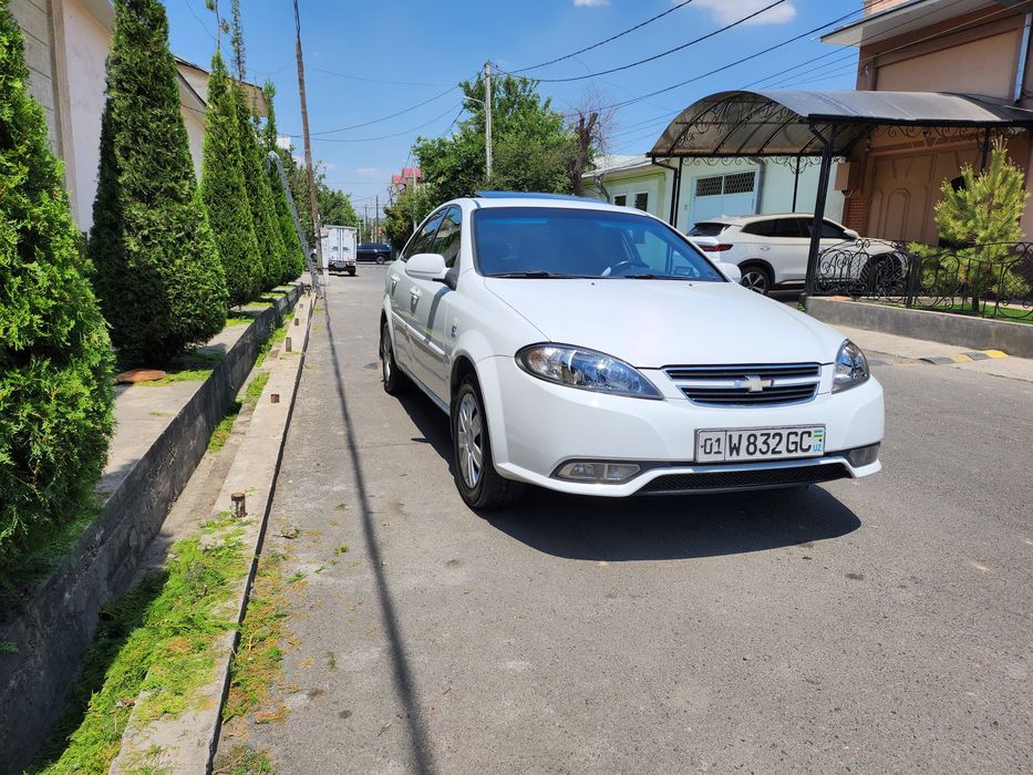 Срочно НЕ дорого Lacetti-3поз. АВТОМАТ.  ГАЗ-Метан.