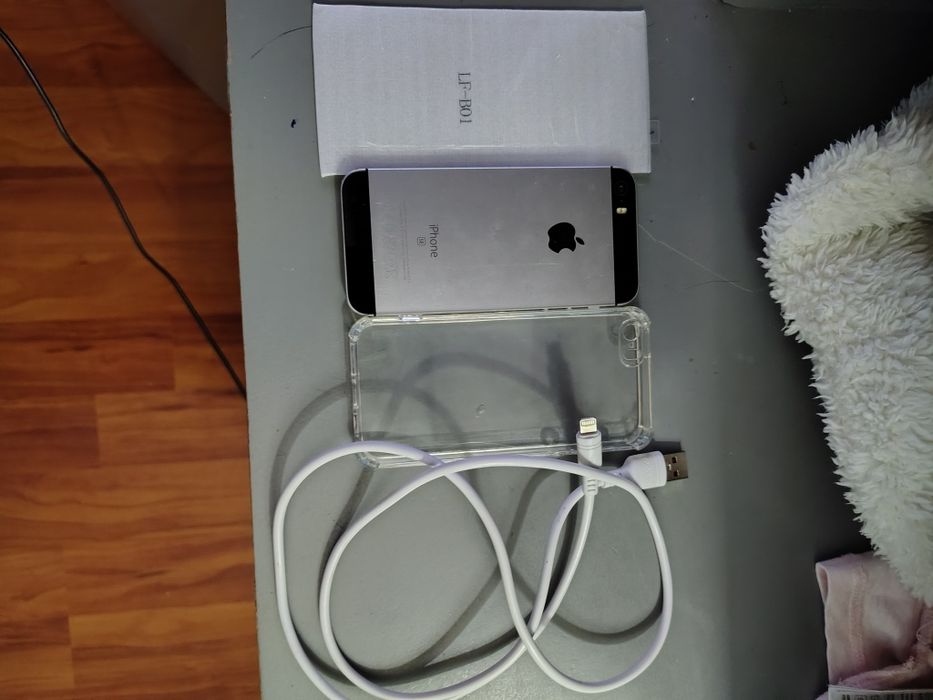 Айфон SE 100% капацитет