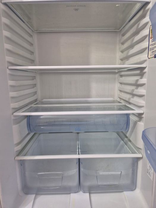 Холодильник Indesit
