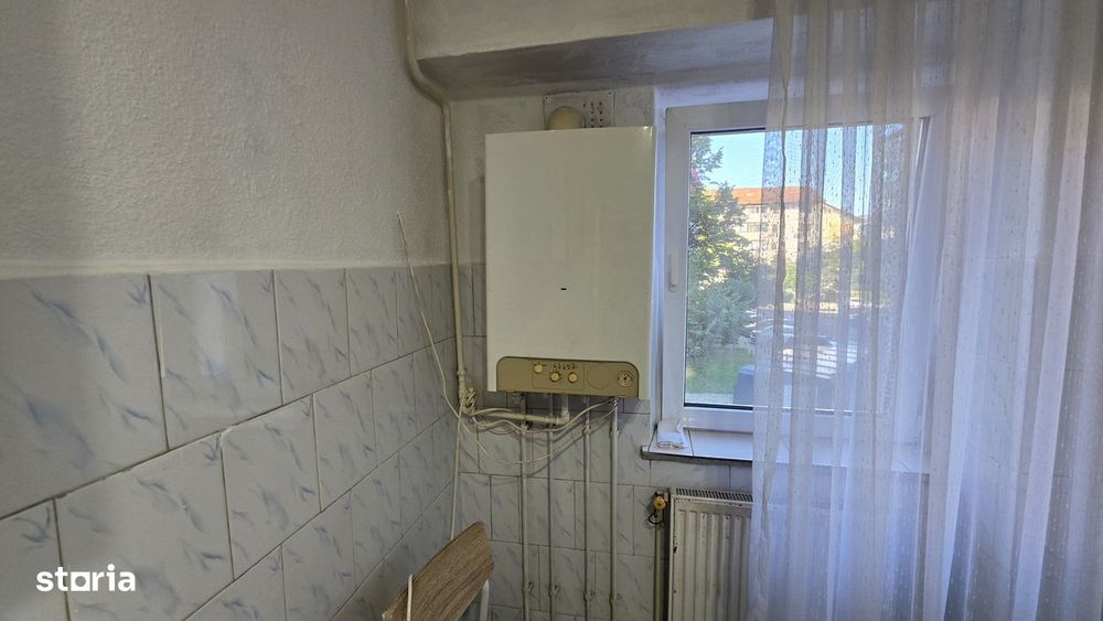 Apartament 3 c decomandate , 2 bai, etaj 1 la bulevard