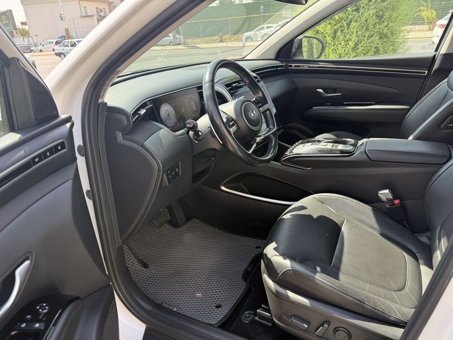 Sotuvda hyundai tukson moshinasi