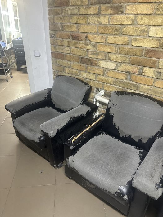 Дарю два кресла самовывоз